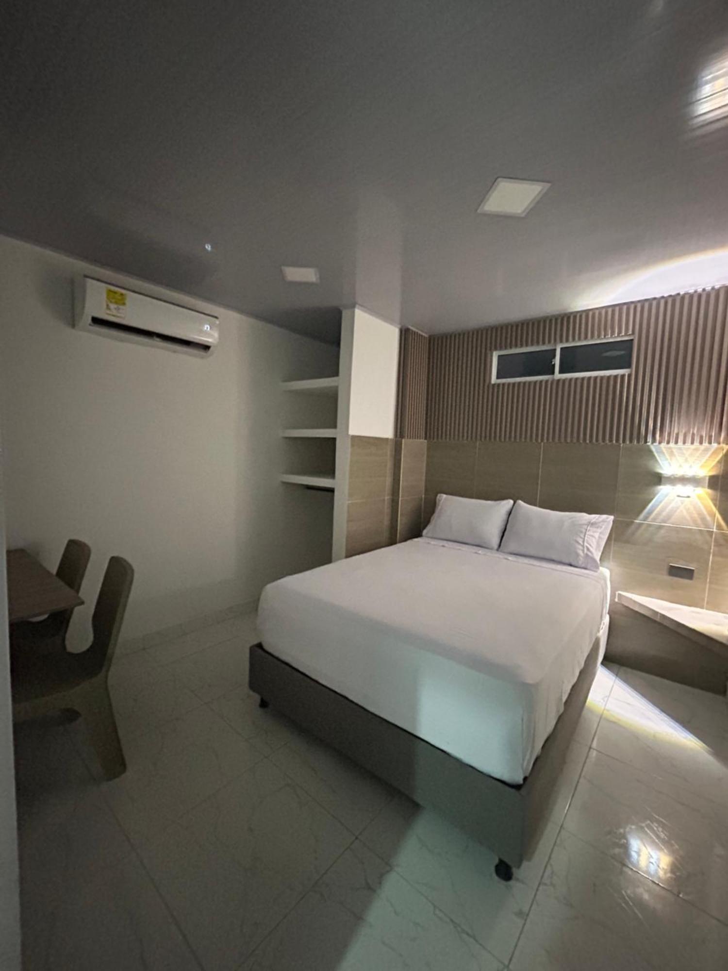 Hotel Brisas Del Mar Санта-Марта Экстерьер фото