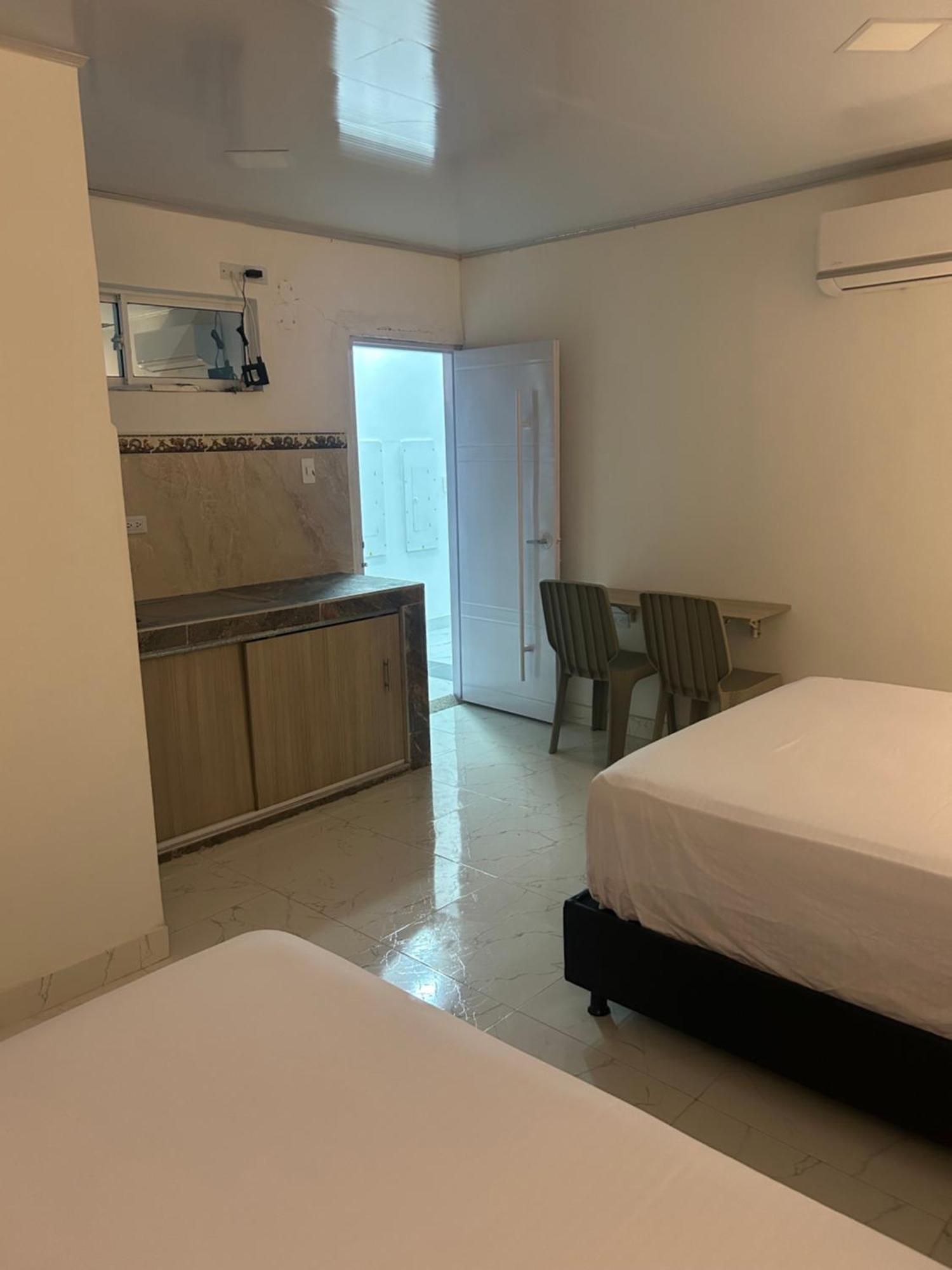Hotel Brisas Del Mar Санта-Марта Экстерьер фото
